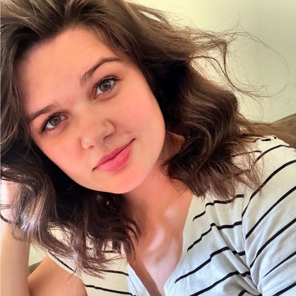 Meet your Posher, Brianna - Picture 8 of 8